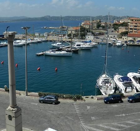 Chez Coco' Hotel La Maddalena  Buitenkant foto